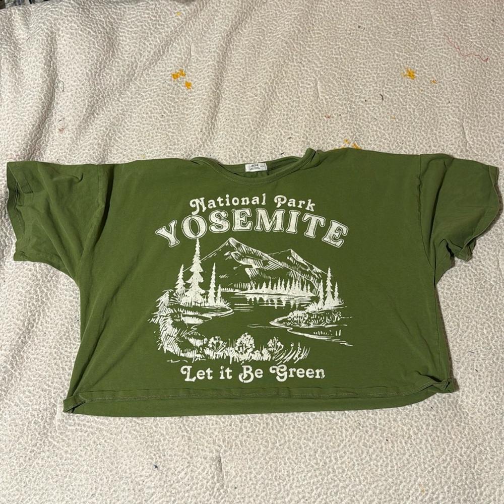 Graphic Crop Top